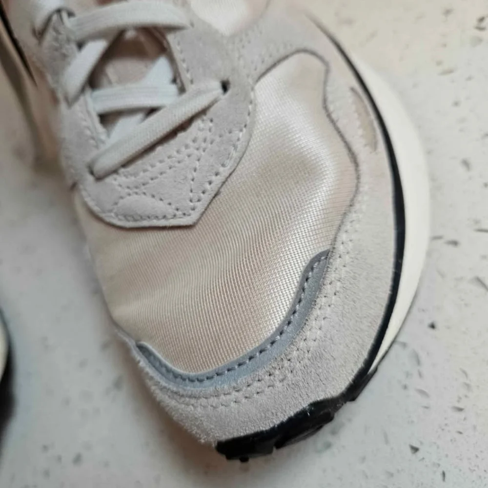 Women Nike Waffle Shoe Size 9 - Picture 5 of 7
